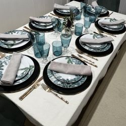 Mesa decorada para evento en Madrid