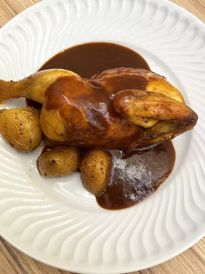plato con carne
