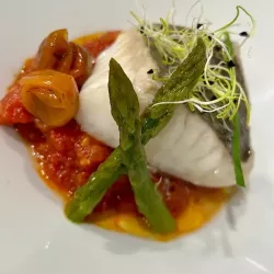 plato con pescado